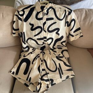 Seven Wonders Black and Cream Abstract Print Shirt and Shorts Set